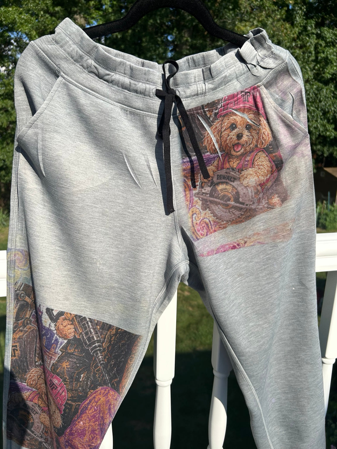 ITT TOLD'EM Rich Friends joggers waist and upper graphic detail